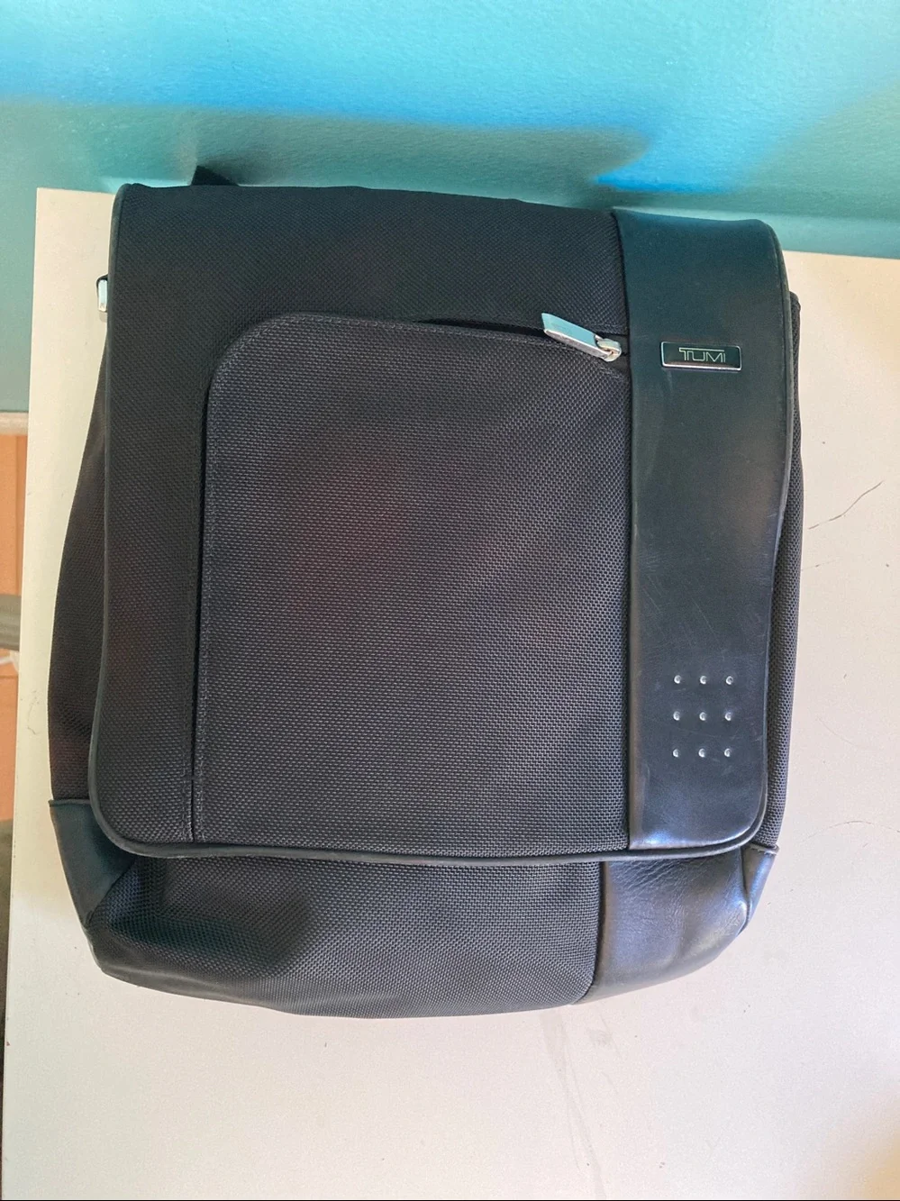Tumi Alpha 3 LXT Messenger Crossbody Black Nylon & Leather Tech Laptop Bag